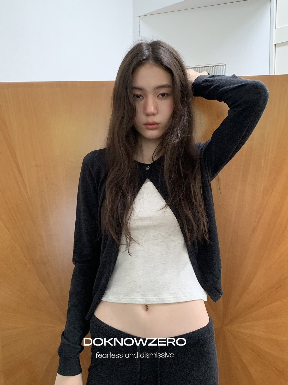 DKZ_OFFICIAL_Knitted_Button_Cardigan_Elastic_Waist_Women&