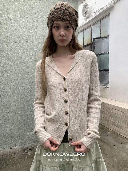 DKZ_OFFICIAL_Cable_Knit_Collared_Women&