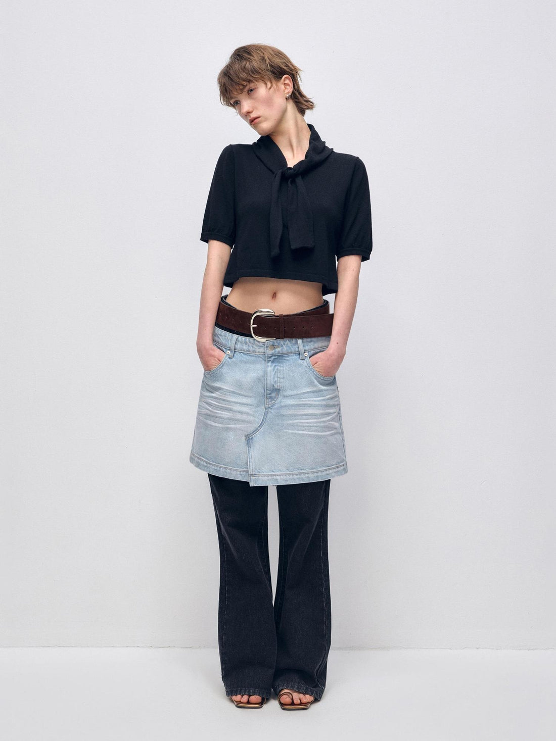 RUN TO THE FUTURE High Stretch Slim Fit Natural Waist Zipper Everyday Blue Black Denim Flare Jeans