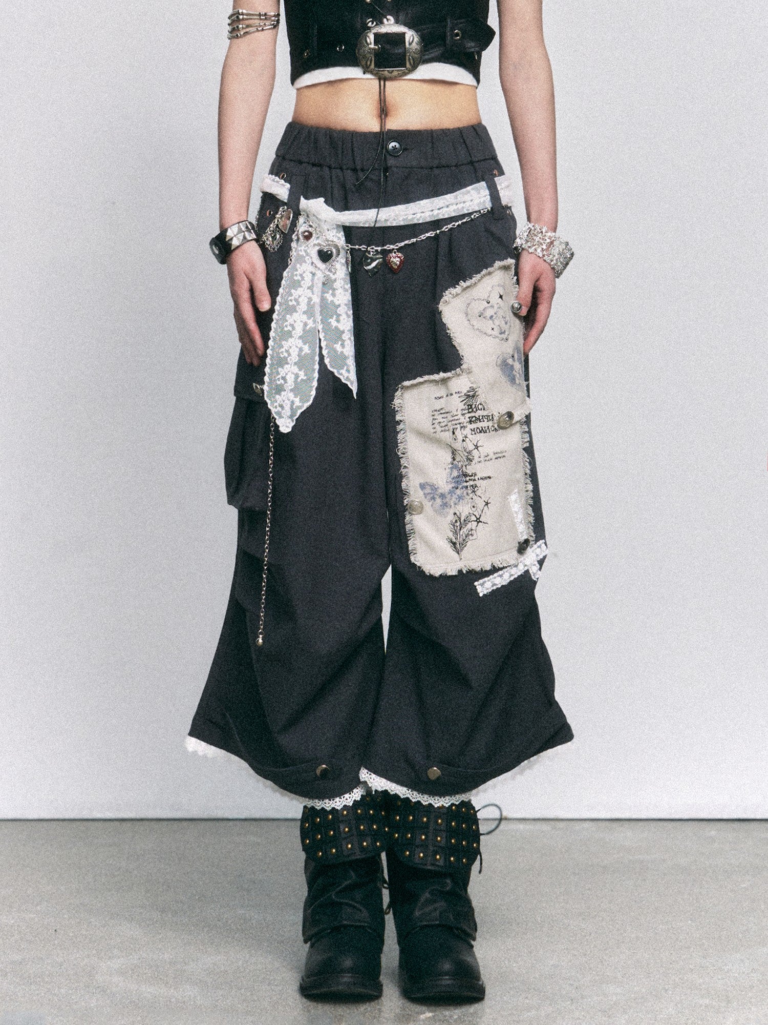 Frustration Garden Dark Gray Vintage Lace Print Applique Women&