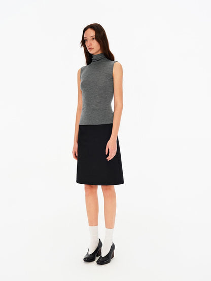 Northbutsouth Light Seamless Tape Trim Mock Neck Side Slimming Women&