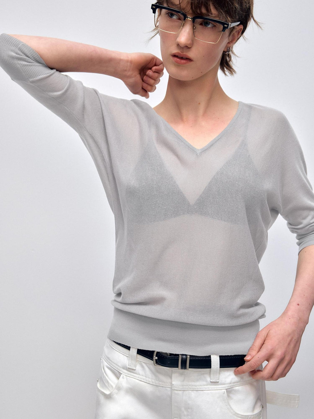 RUN TO THE FUTURE Moisture Wicking V-neck Straight Fit Vintage Commuter Women Long Sleeve T-Shirts
