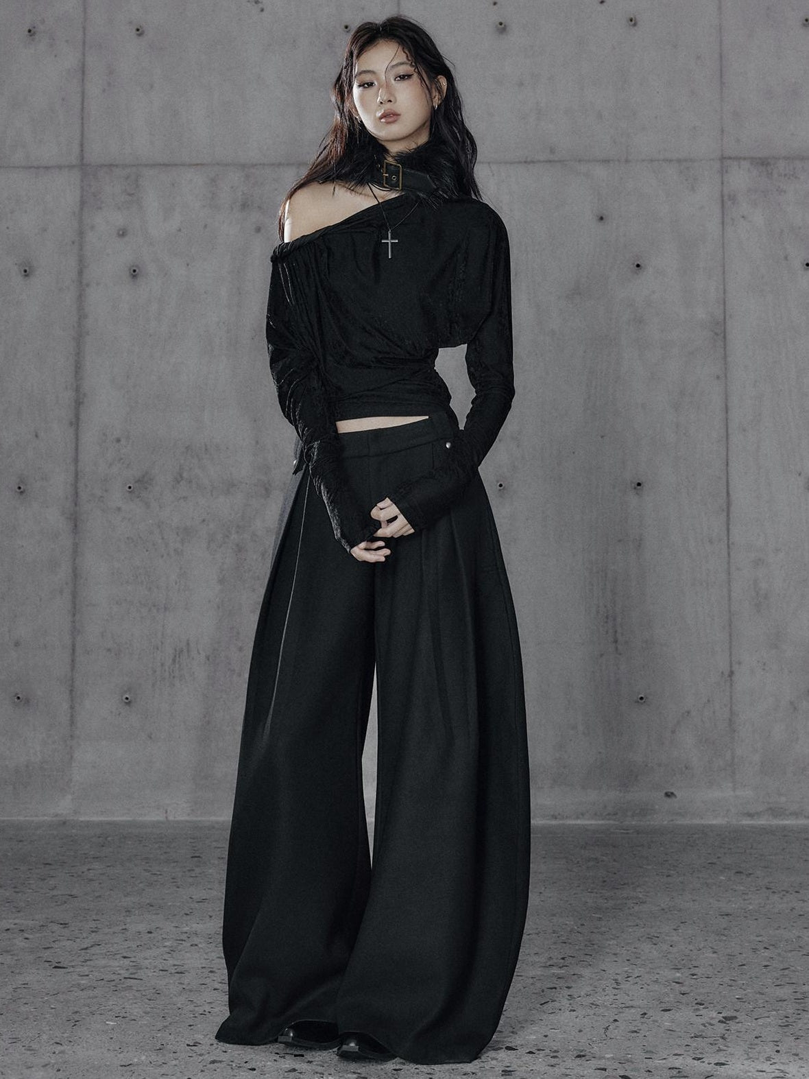 Low pixel Vintage Waist Long Sleeve Slant Neck Black Knit Women Off Shoulder Crop Tops