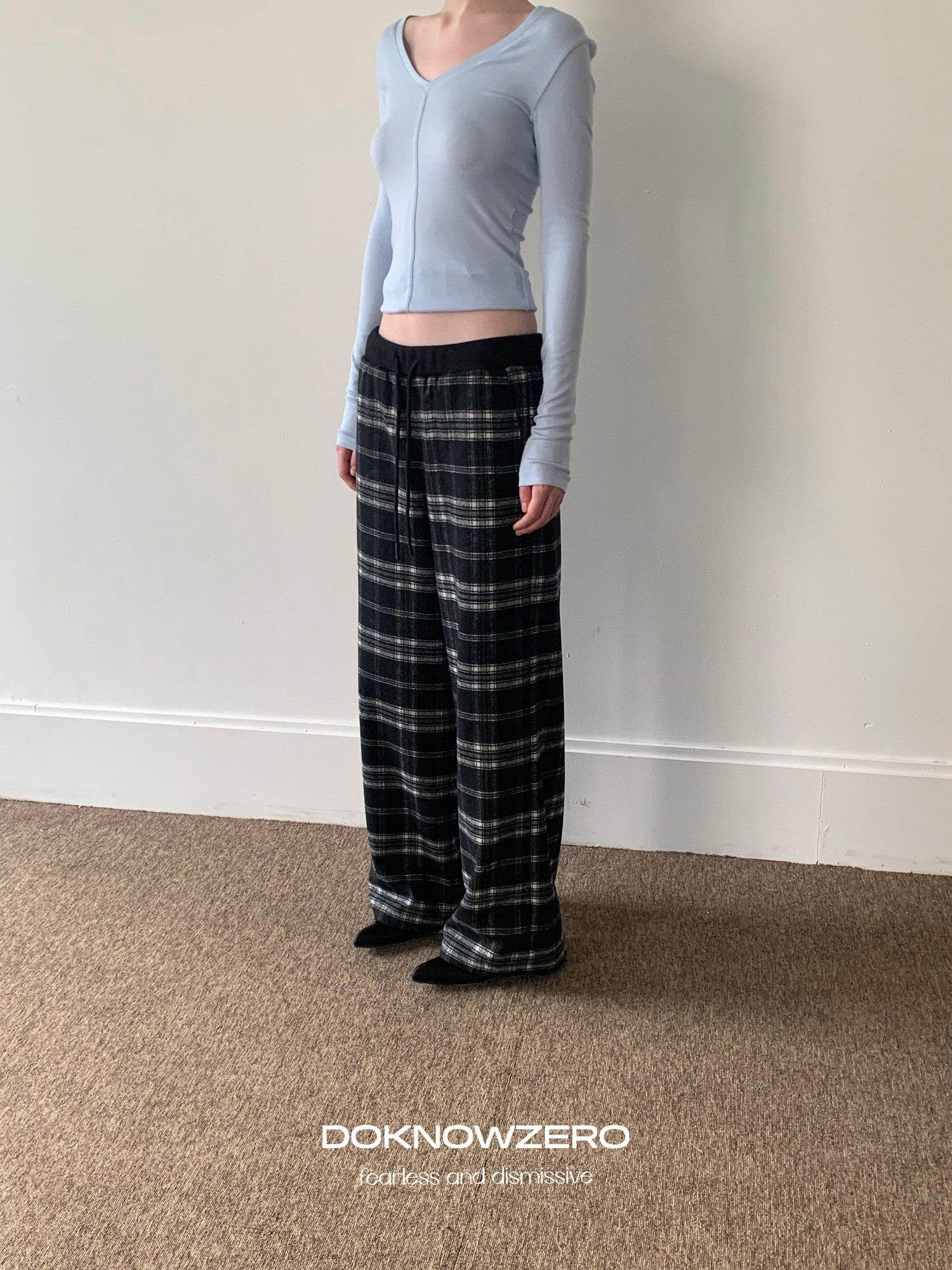 DKZ OFFICIAL Black Plaid Pockets Women&
