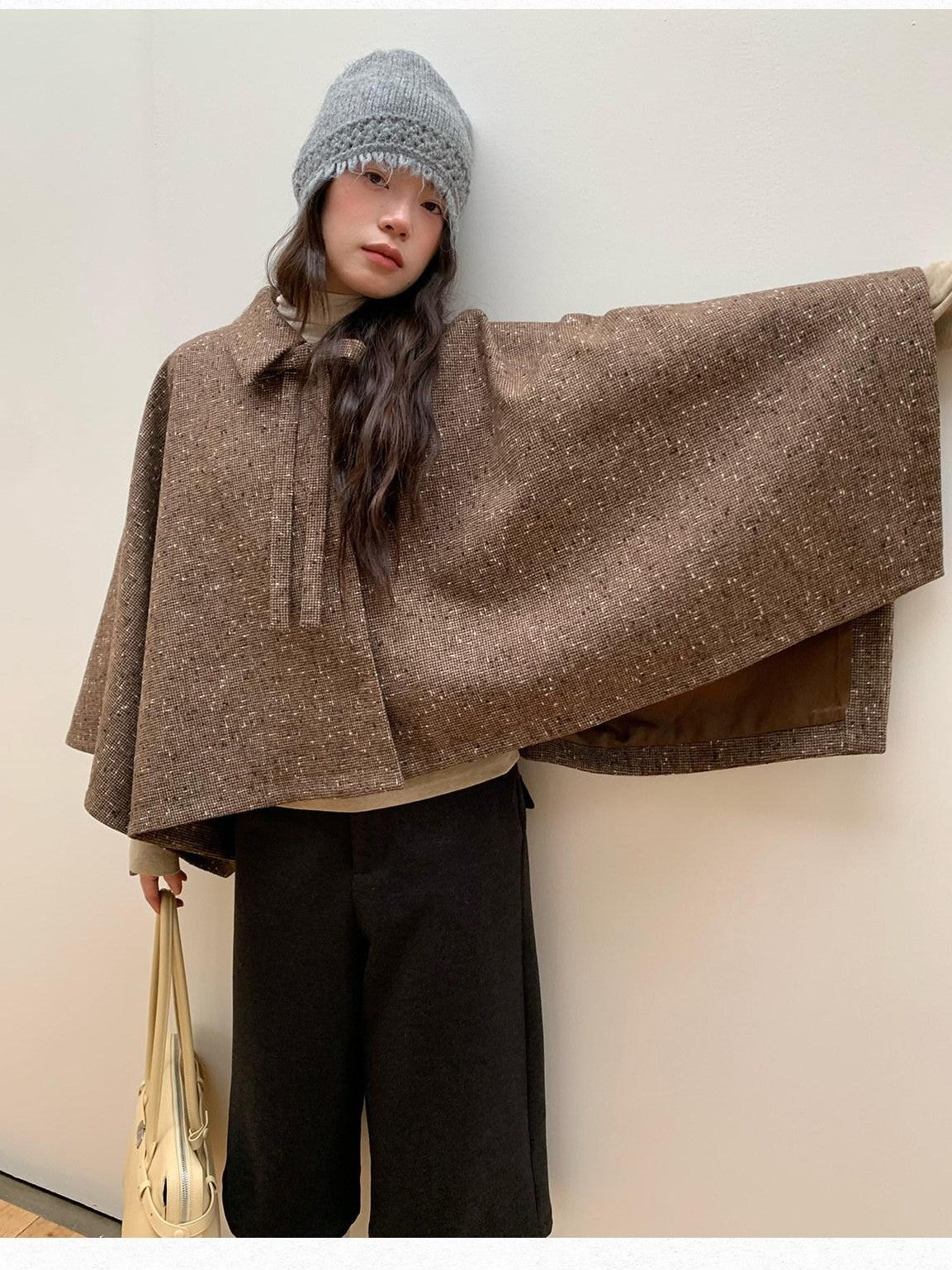 Dorydory Relaxed Asymmetrical Bow Women&