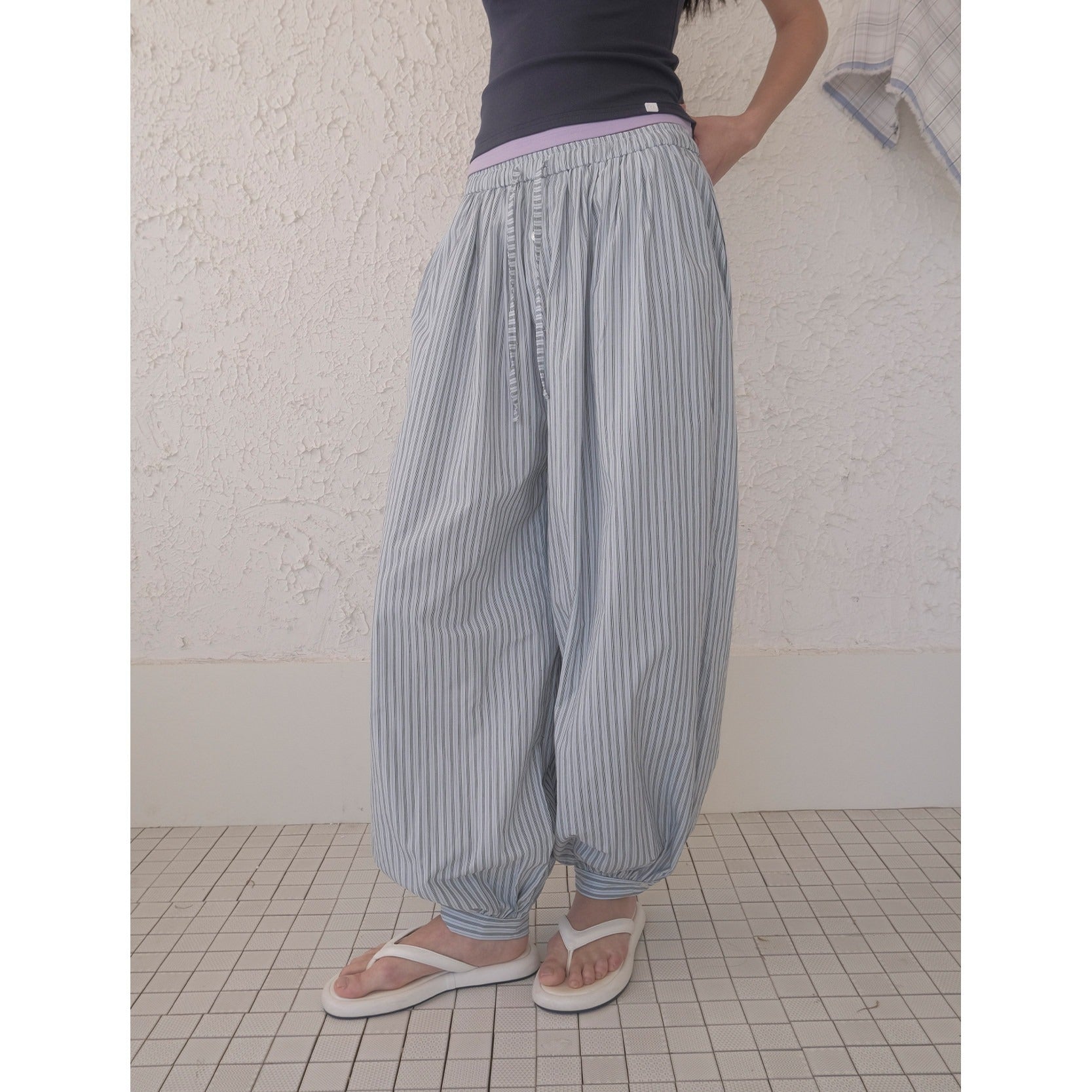 DKZ_OFFICIAL_Blue_White_Striped_Relaxed_Tapered_Women&
