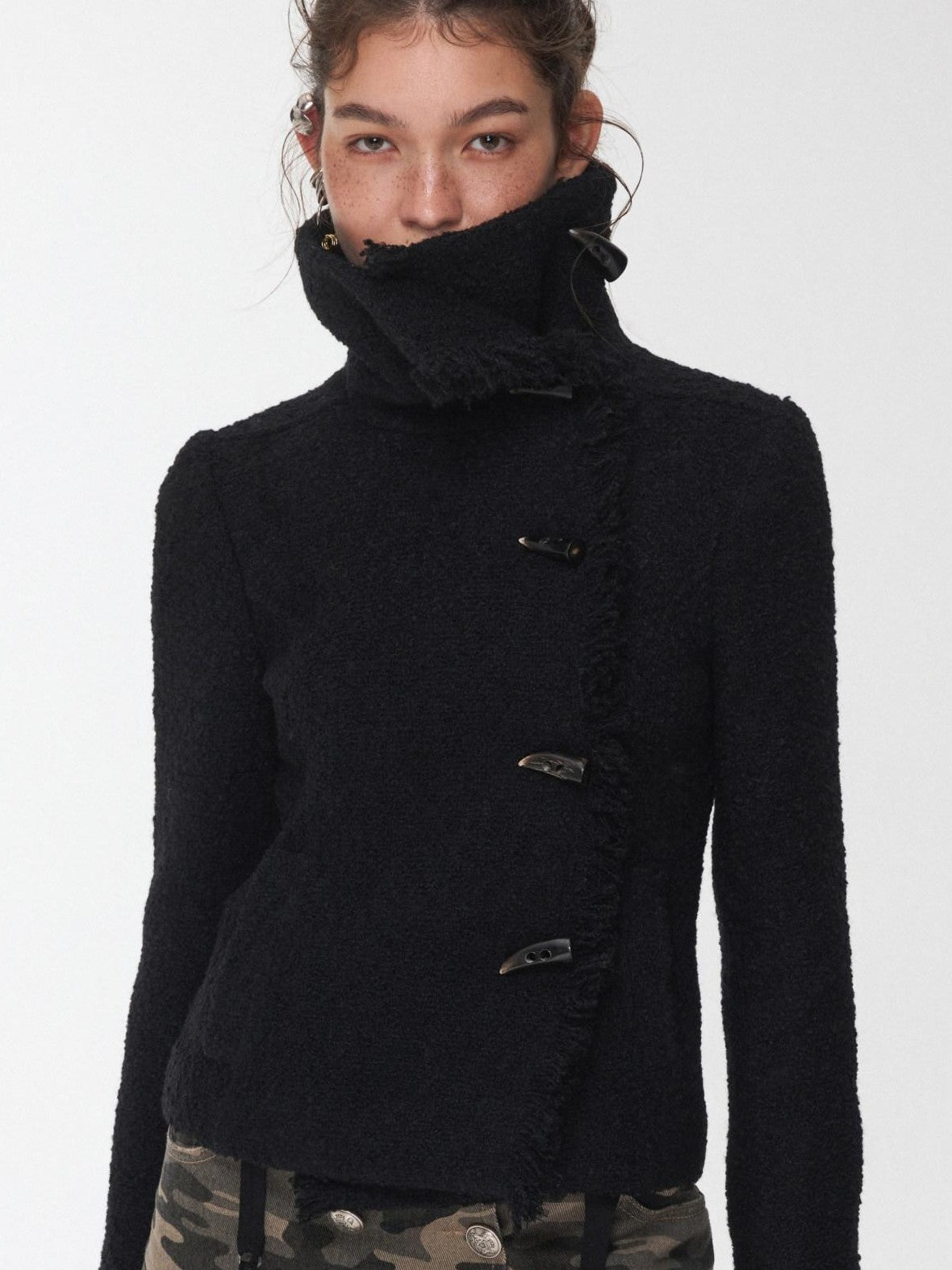 1JINN STUDIO Cropped Stand Collar Frayed Edge Toggle Buttons Slim Women&