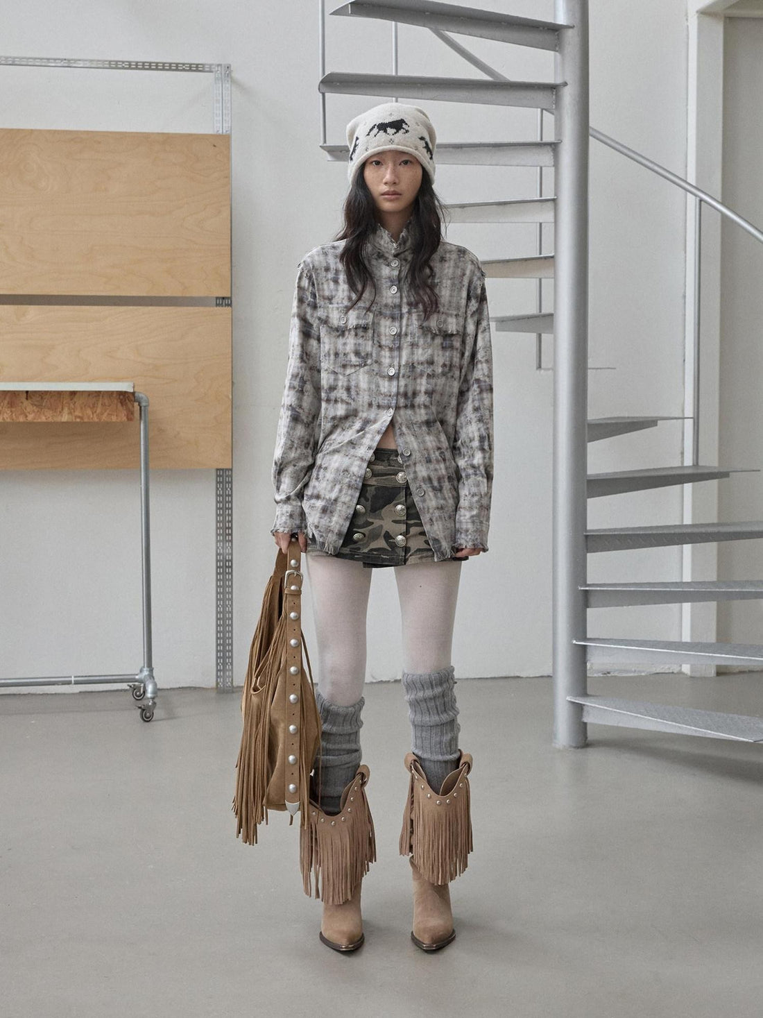 1JINN STUDIO Distressed Frayed Plaid Slim Round Neck Drop Shoulder Women&