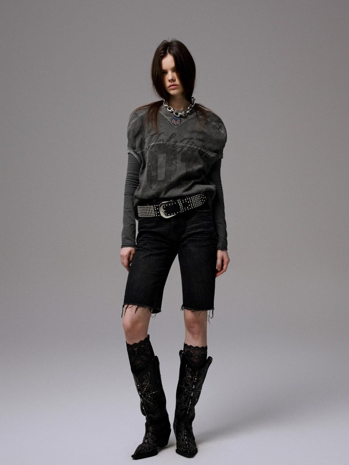 1JINN STUDIO Distressed Print V-neck Colorblock Badge Rugby Women&