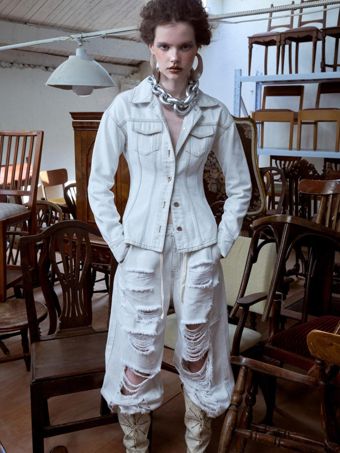 1JINN STUDIO Distressed White Cinched Waist Slimming Polo Collar Women&