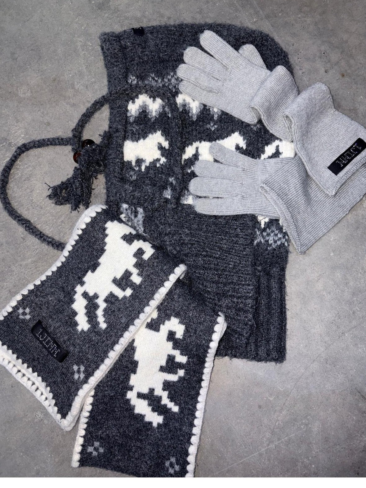 1JINN STUDIO Fair Isle Vintage Pony Jacquard Beaded Drawstring Women&