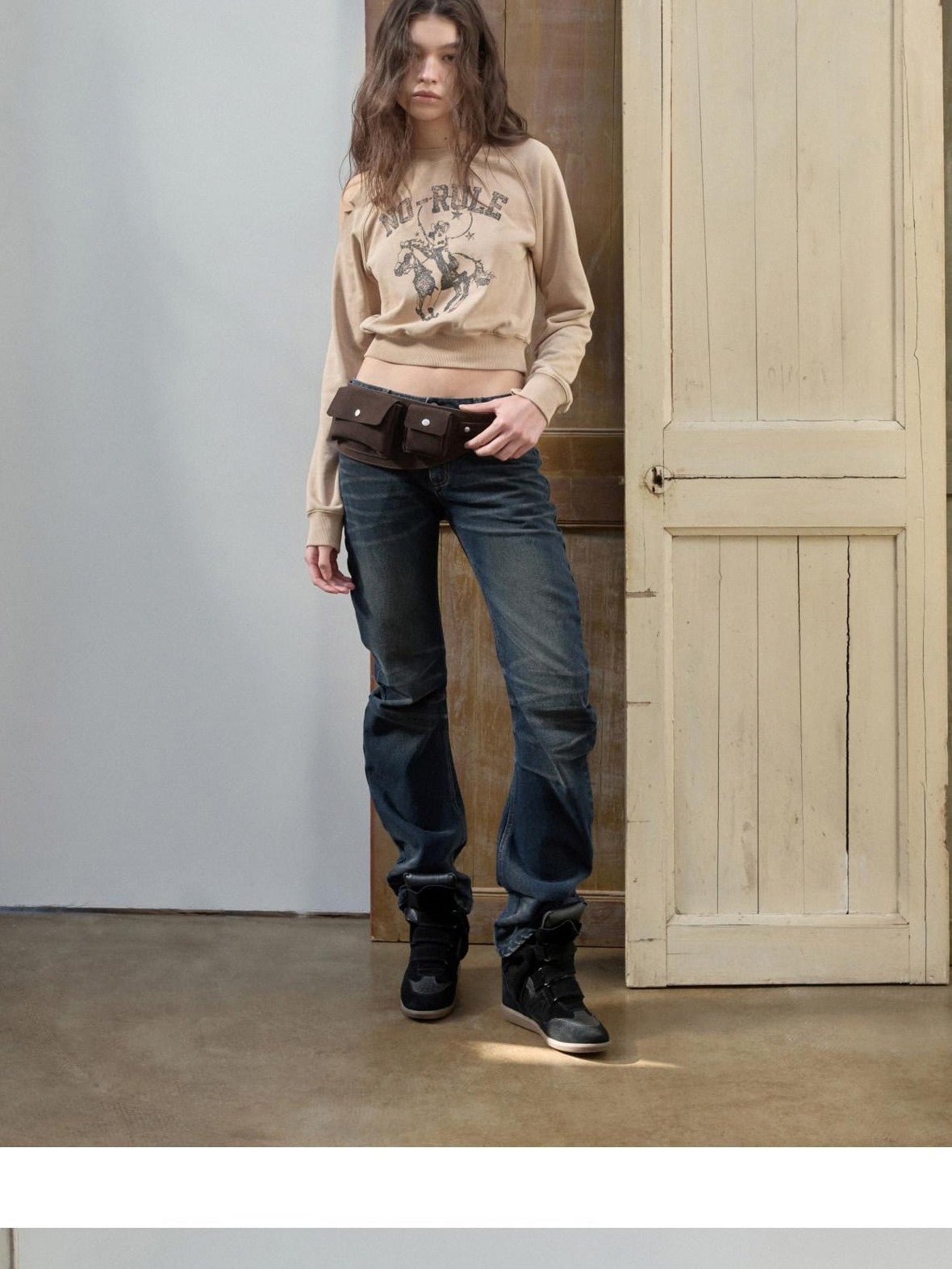 1JINN STUDIO Knight Cat Print Washed Distressed Cropped Off Shoulder Women&