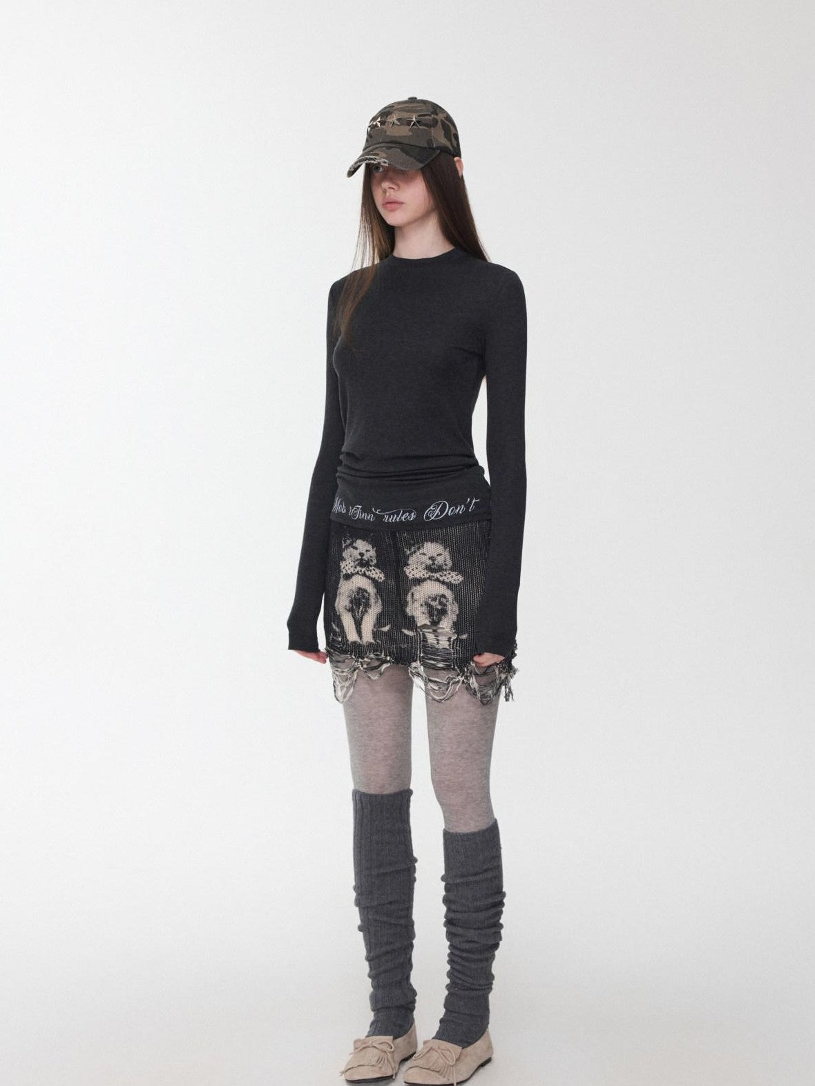 1JINN STUDIO Solid Crew Neck Sheer Hem Letter Print Women&