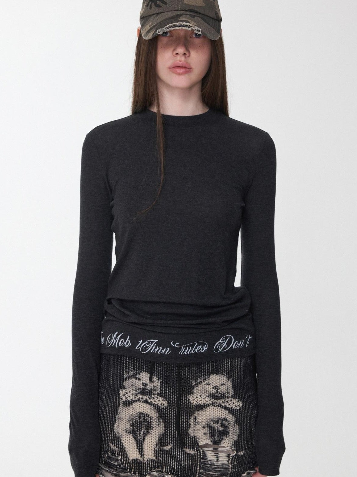 1JINN STUDIO Solid Crew Neck Sheer Hem Letter Print Women&