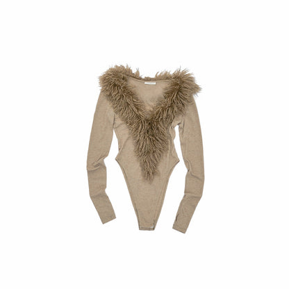 1JINN_STUDIO_V-neck_Embroidered_Slim_Fit_Women&
