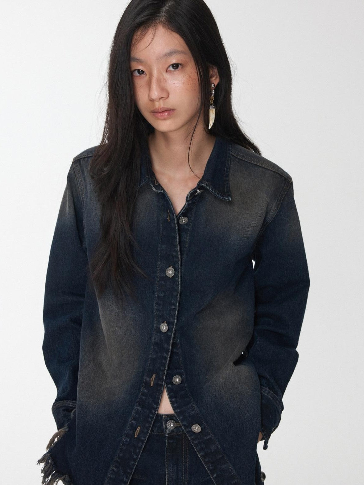 1JINN STUDIO Vintage Washed Frayed Hem Distressed Fitted Women&