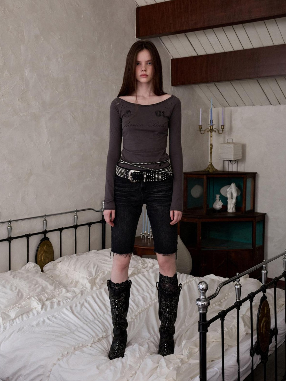 1JINN STUDIO Washed Black Distressed Embroidered Women&