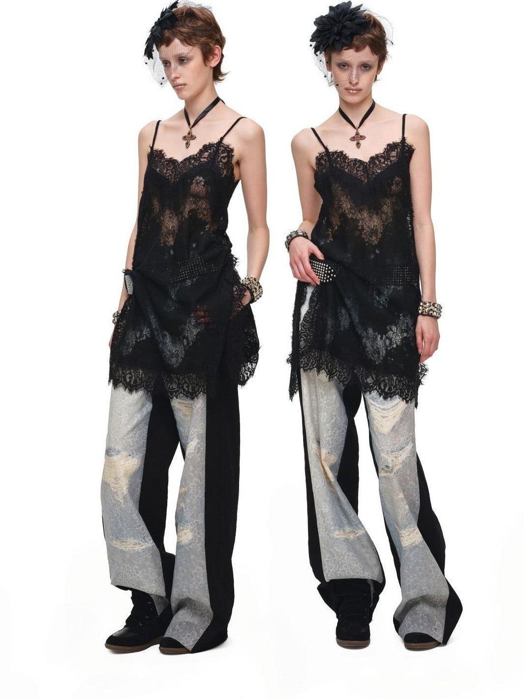 1JINN STUDIO Washed Distressed Spray Print Lace Mid Rise Women&