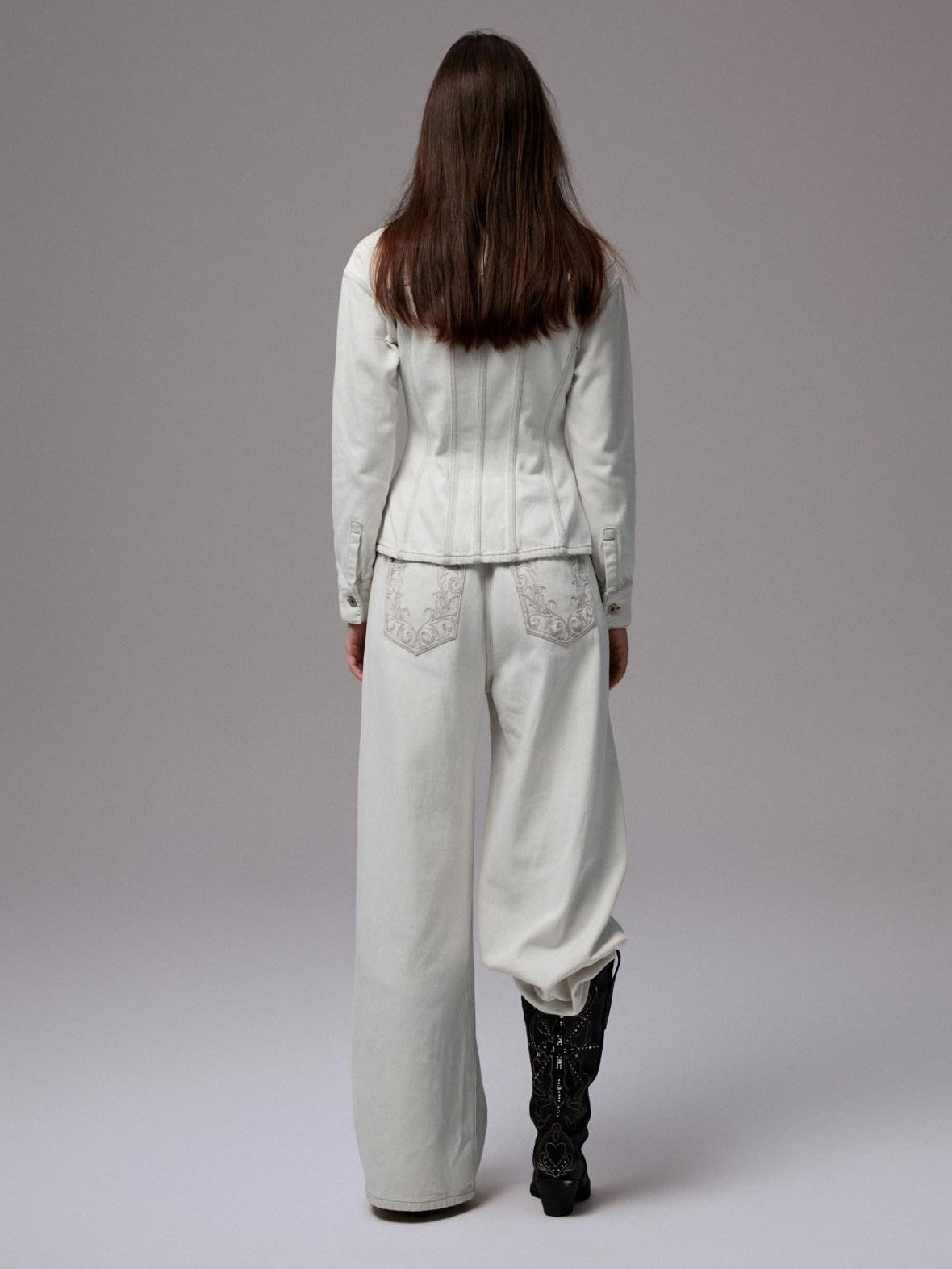 1JINN STUDIO Washed White Ripped Embroidered Low Waist Women&