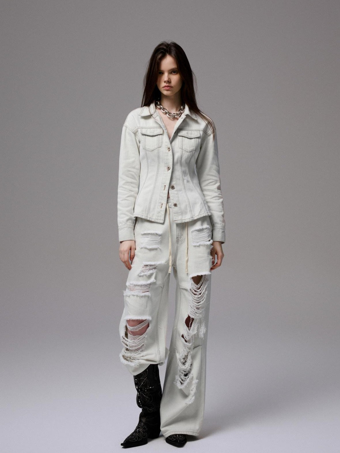 1JINN STUDIO Washed White Ripped Embroidered Low Waist Women&