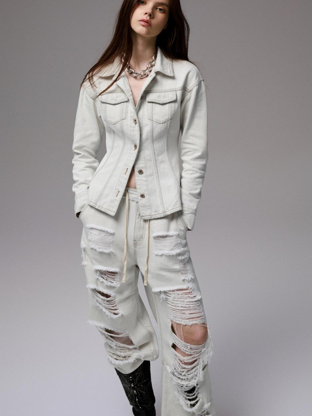 1JINN STUDIO Washed White Ripped Embroidered Low Waist Women&
