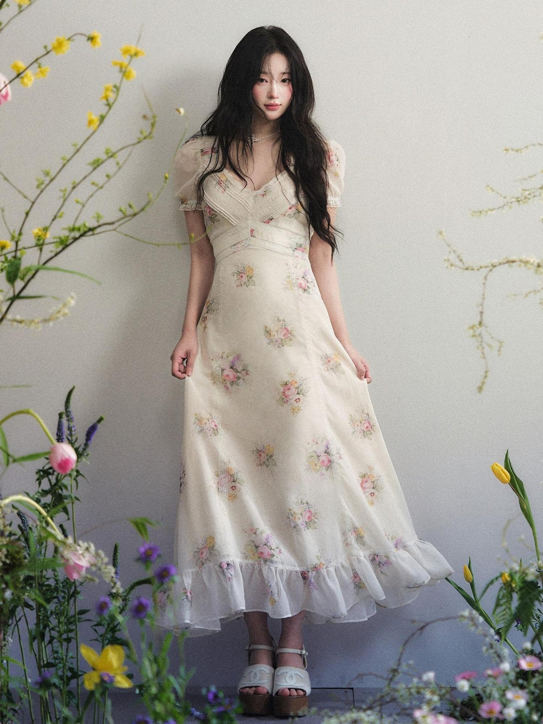 1P STUDIO Apricot Floral Puff Sleeve V-neck Women&