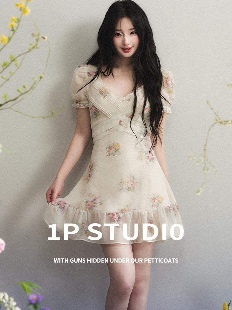 1P STUDIO Apricot Floral Puff Sleeve V-neck Women&