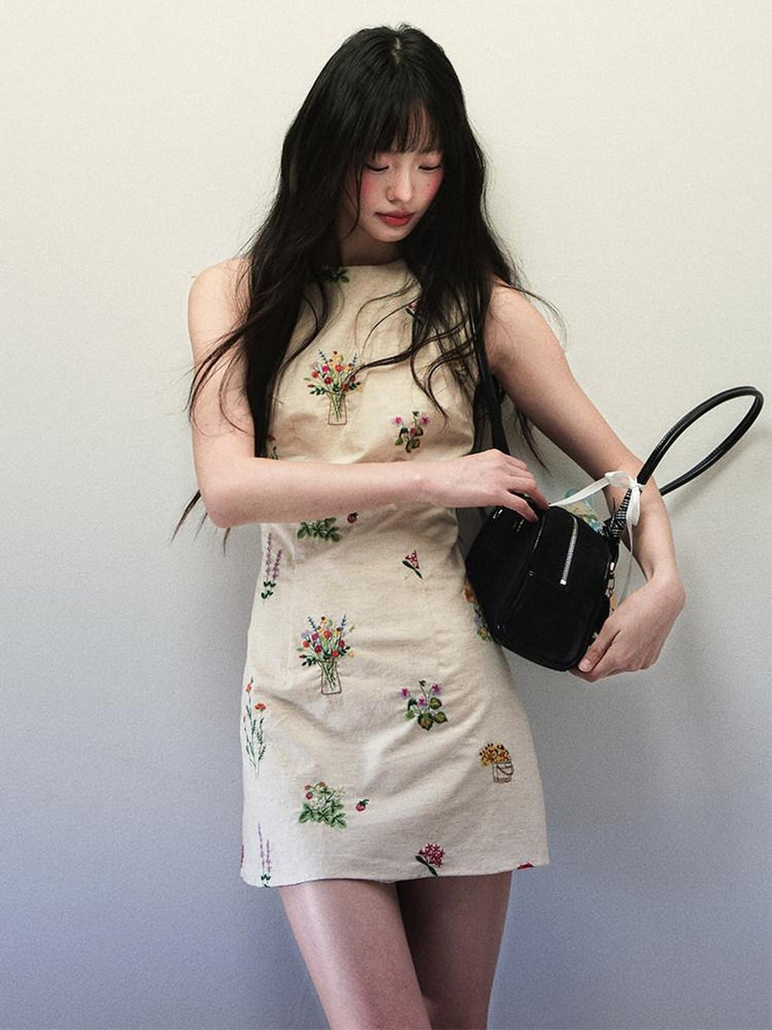 1P STUDIO Beige Floral Embroidered Cutout Back Women&