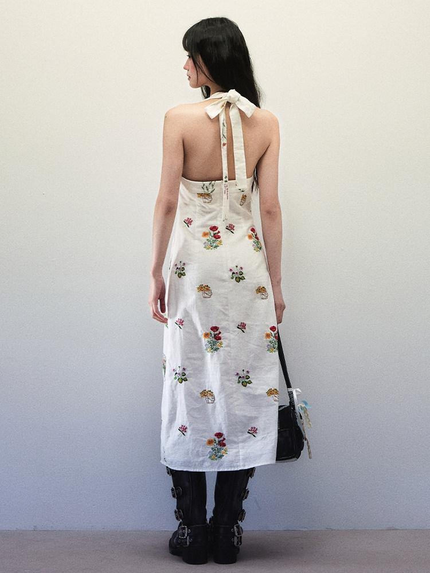 1P STUDIO Beige Floral Embroidered Cutout Back Women&