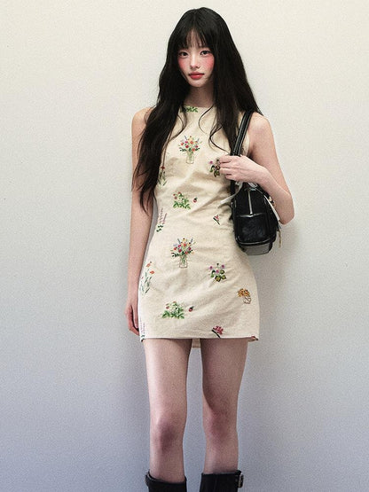 1P STUDIO Beige Floral Embroidered Cutout Back Women&