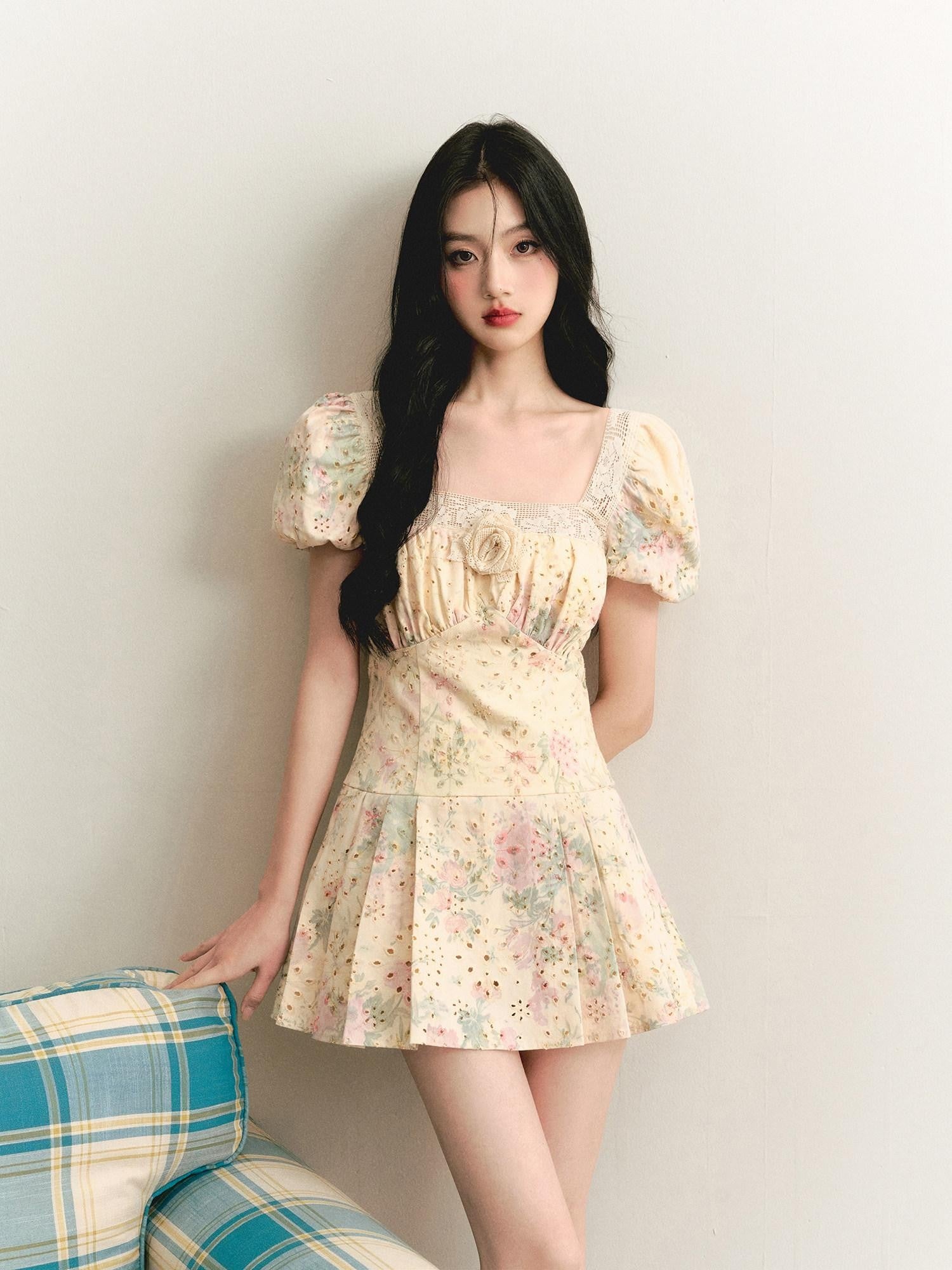 1P STUDIO Beige Floral Lace Cutout Square Neck A Line Women&