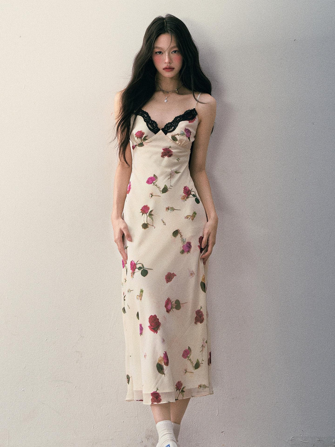 1P STUDIO Beige Rose Print Lace V-neck Cinched Waist Women&