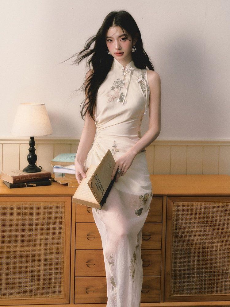 1P STUDIO Beige Sequin Embroidered Stand Collar Women&