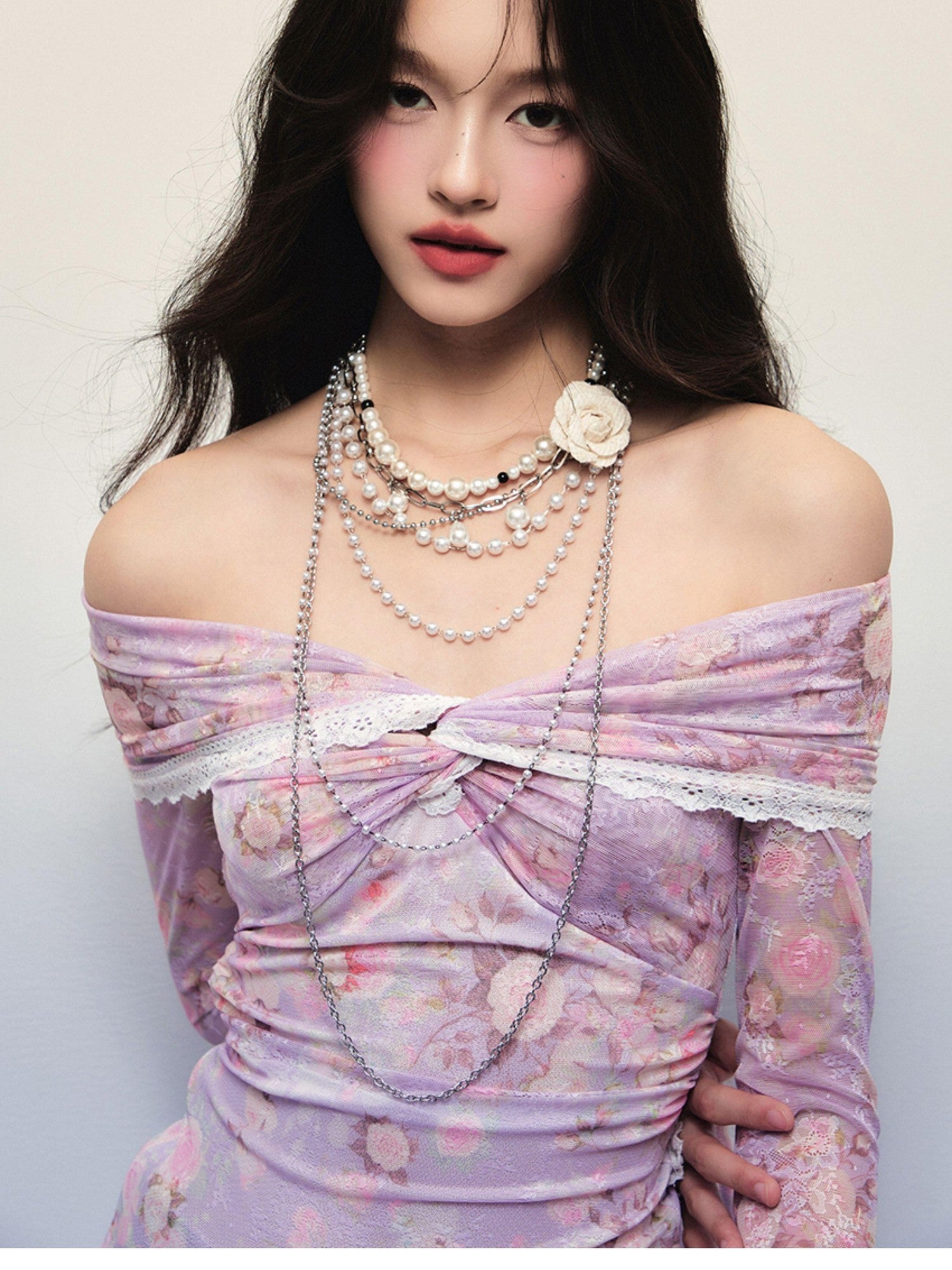 1P STUDIO Detachable Floral Pearl Multi Layer Chain Women&