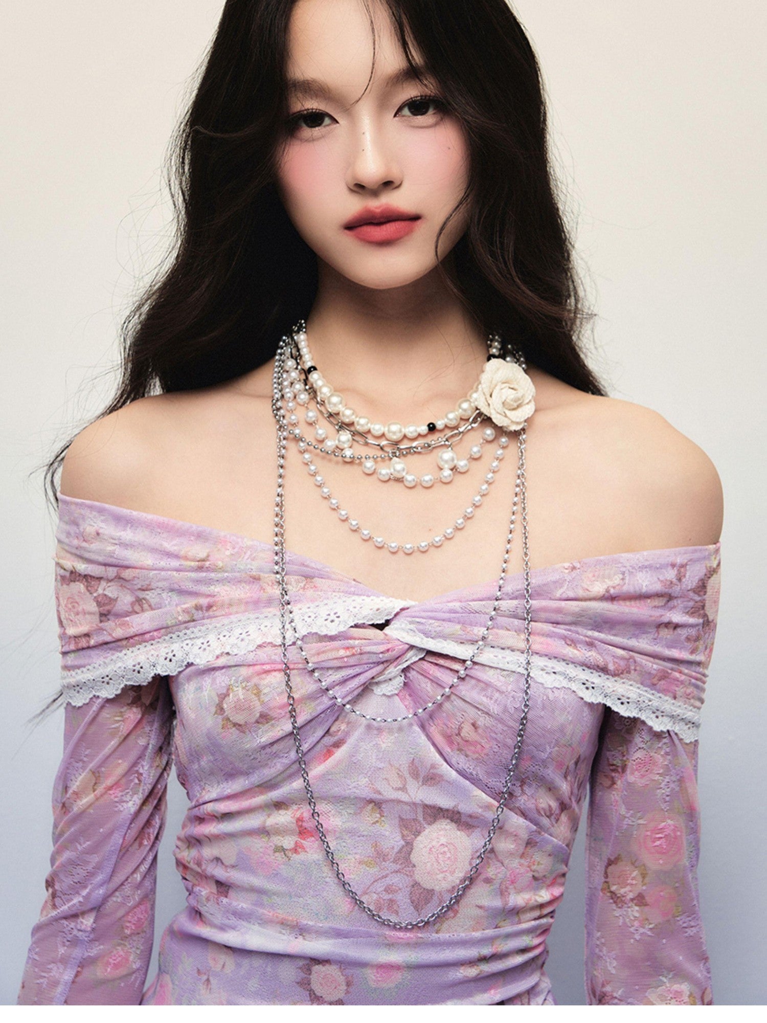 1P STUDIO Detachable Floral Pearl Multi Layer Chain Women&