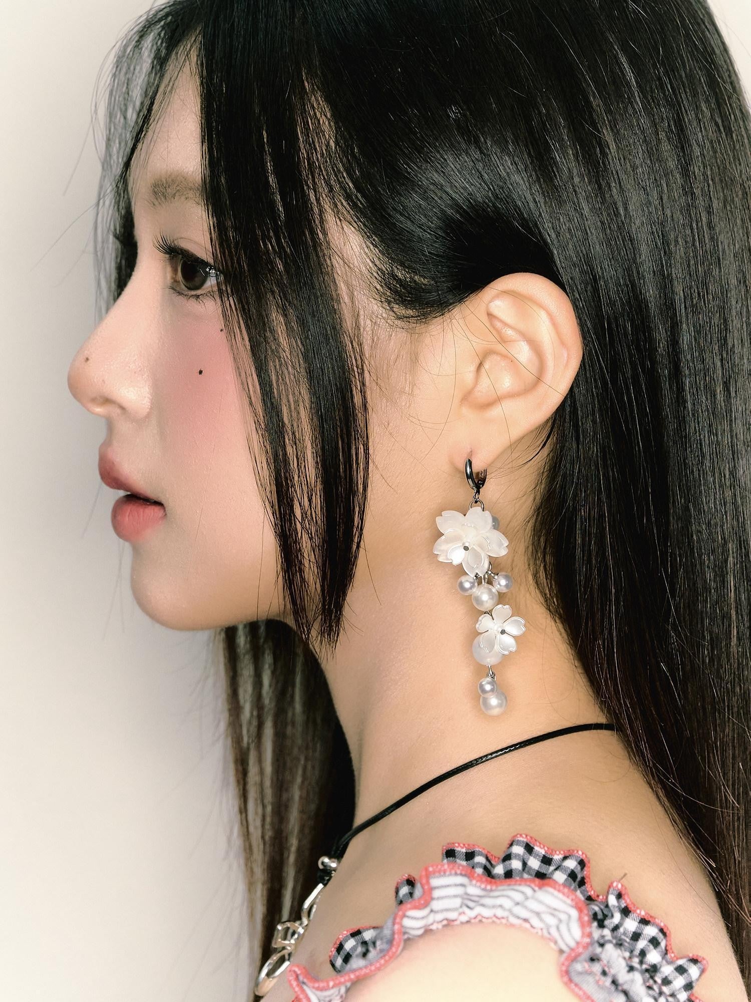 1P STUDIO Ear Garden Pearl Blossom Drop Women&