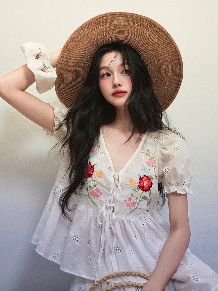 1P STUDIO Embroidered Floral V-neck Lace Shirt Women&