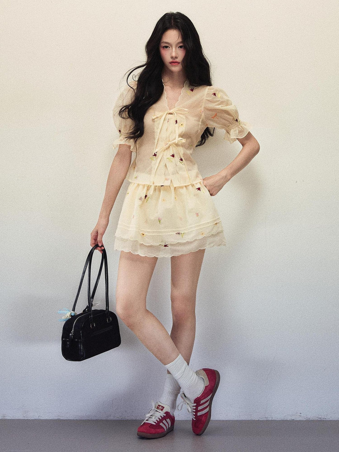 1P STUDIO Embroidered Floral V-neck Puff Sleeve Women&