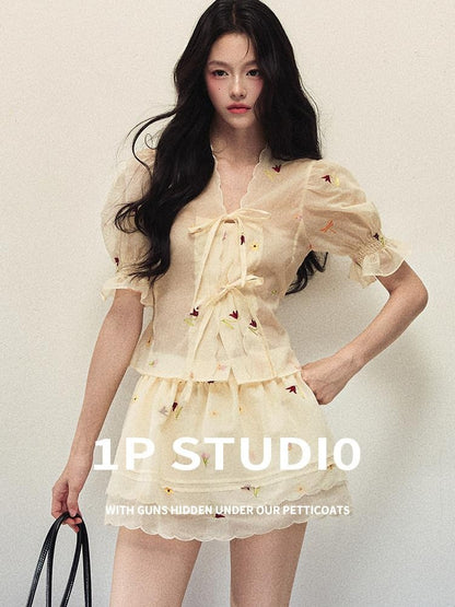 1P STUDIO Embroidered Floral V-neck Puff Sleeve Women&