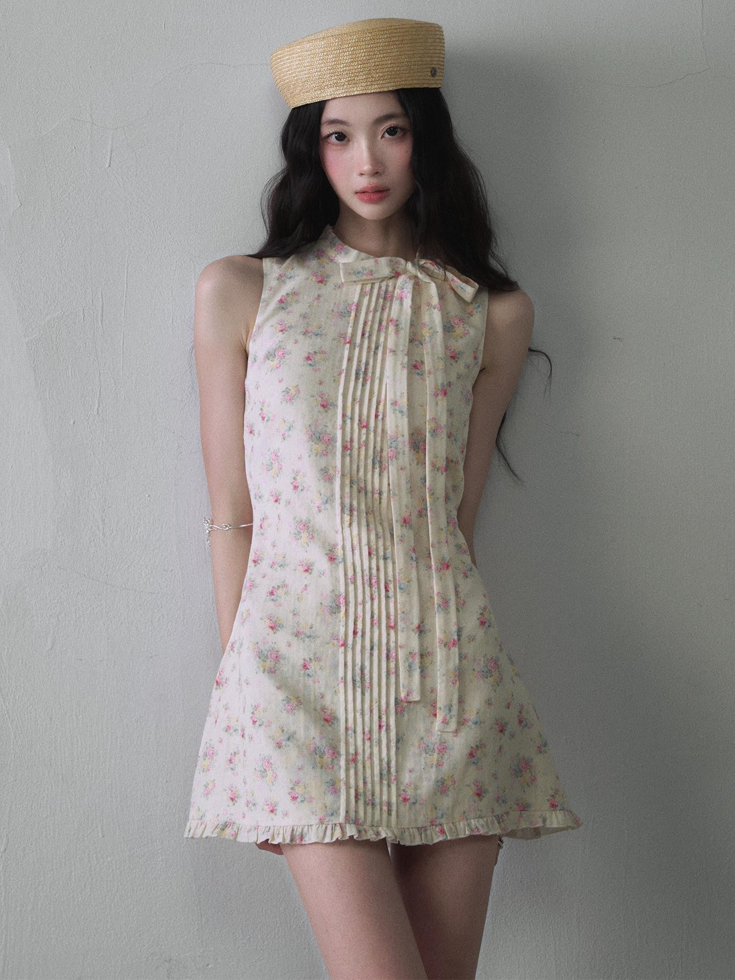 1P STUDIO Floral Pleated Bow Tie Lace Cinched Waist Women&