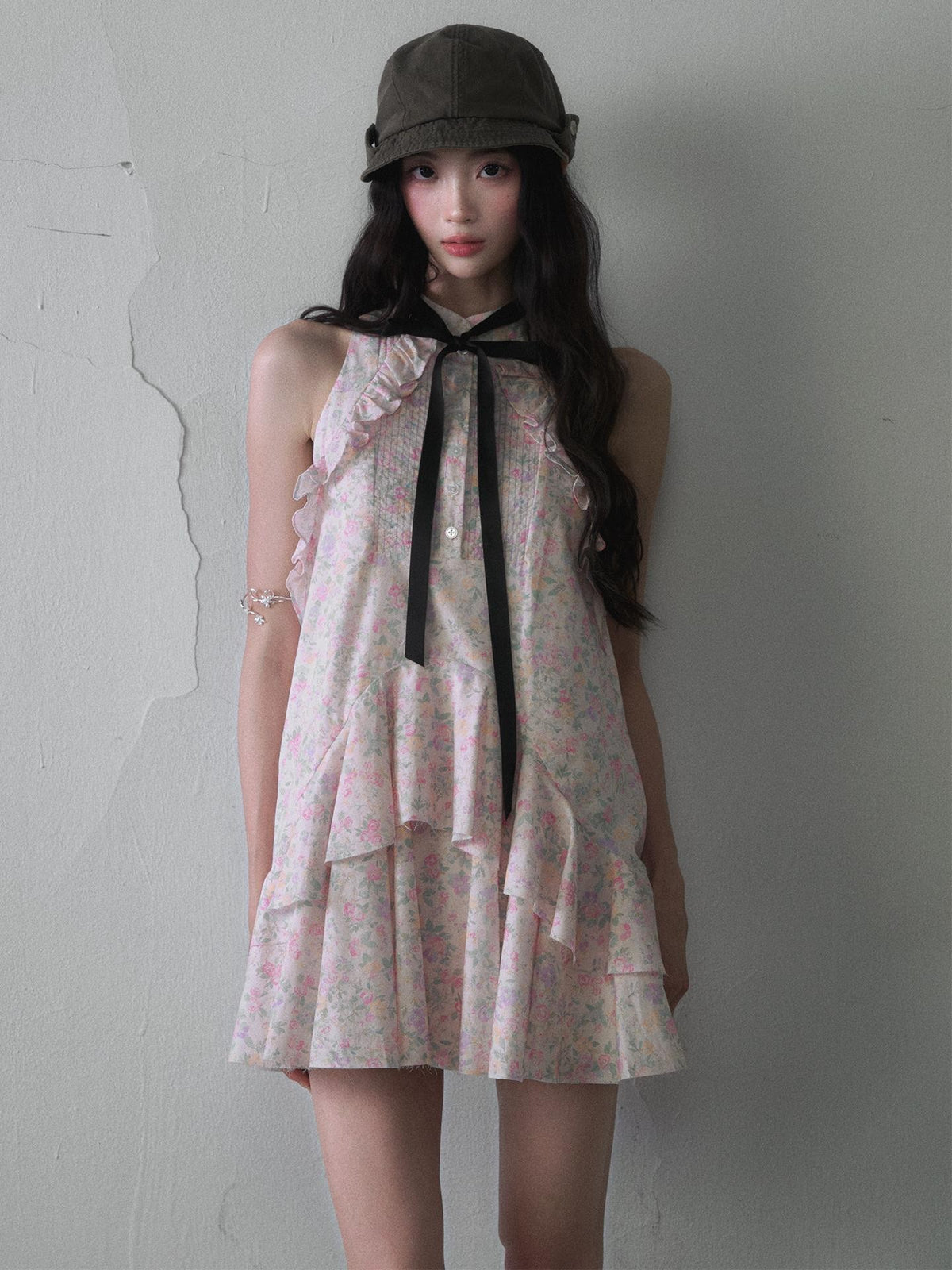 1P STUDIO Floral Ruffle Tie Bow Sleeveless Shirt Collar Women&