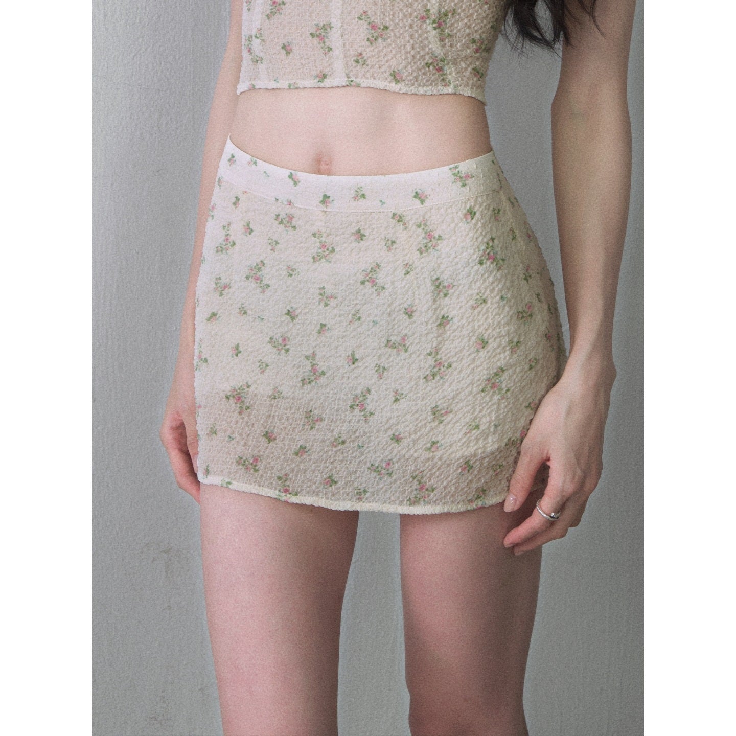 1P_STUDIO_Floral_Square_Neck_Cropped_Fitted_High_Waist_Women&