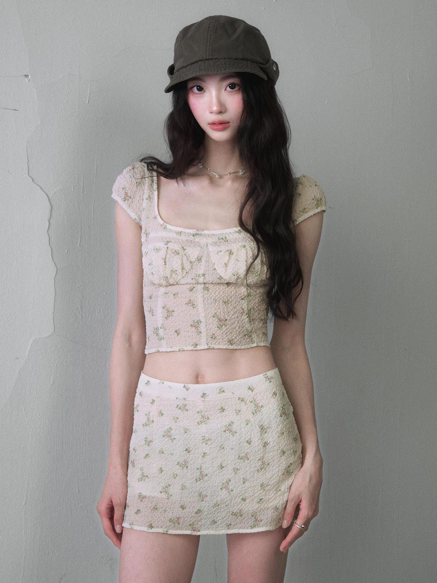 1P STUDIO Floral Square Neck Cropped Fitted High Waist Women&