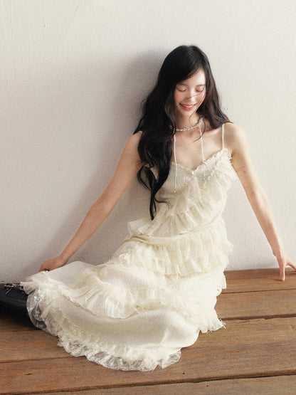 1P STUDIO Ivory Lace Ruffle V-neck Pleated Slim Fit Women&
