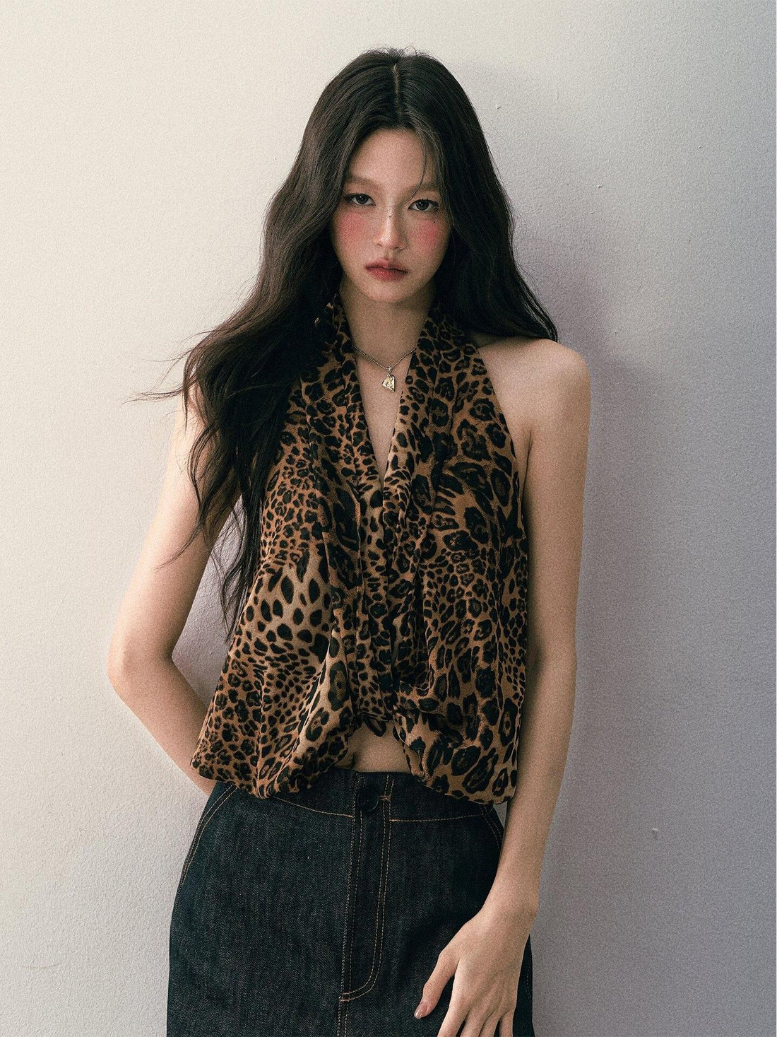 1P STUDIO Leopard Print V-neck Asymmetric Knot Slim Cropped Women&