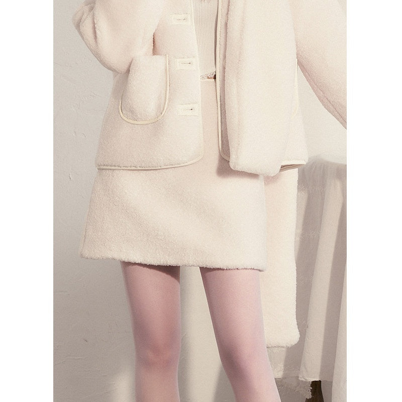 1P_STUDIO_Milk_White_Faux_Fur_Trim_Fluffy_Women&