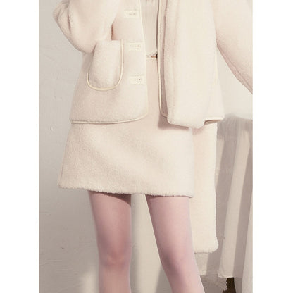 1P_STUDIO_Milk_White_Faux_Fur_Trim_Fluffy_Women&