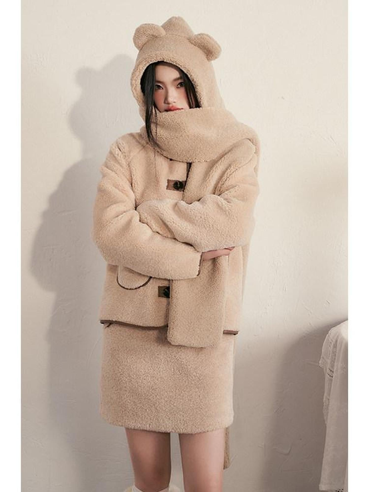 1P STUDIO Milk White Faux Fur Trim Fluffy Women&
