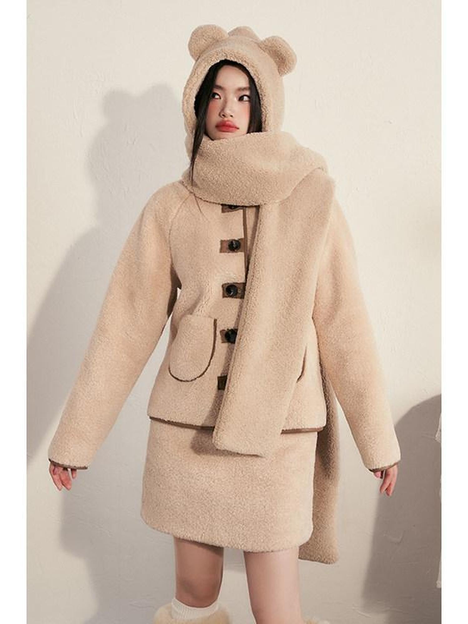 1P STUDIO Milk White Faux Fur Trim Fluffy Women&