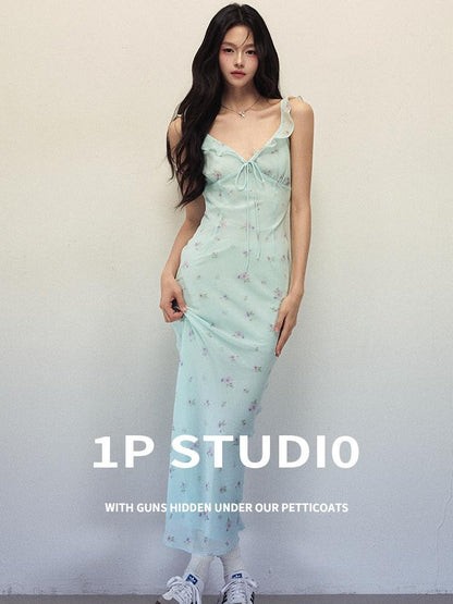 1P STUDIO Mint Green Printed Ruffle V-neck Women&